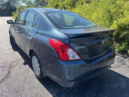 2016 Nissan Versa 1.6 SV