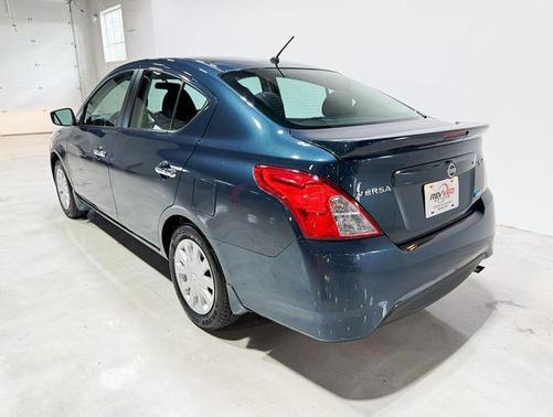 2016 Nissan Versa 1.6 SV