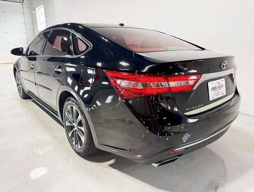 2016 Toyota Avalon XLE Plus