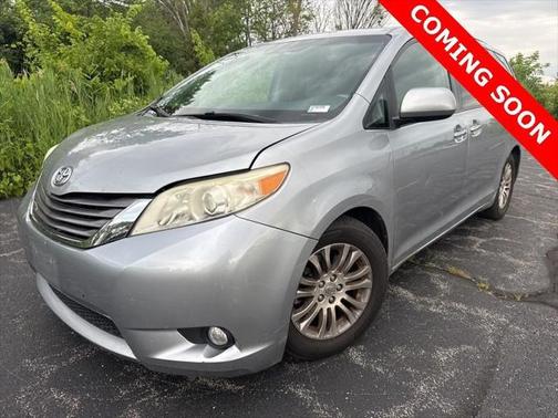 2011 Toyota Sienna XLE