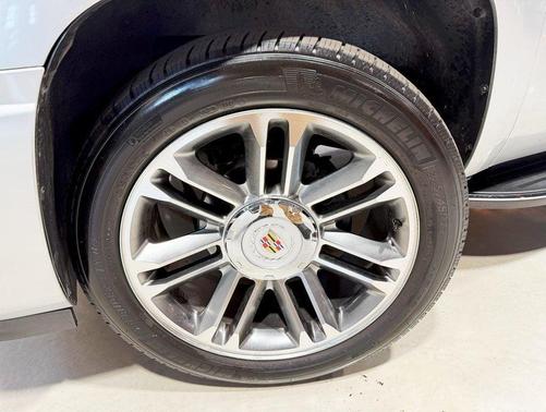 2012 Cadillac Escalade Luxury