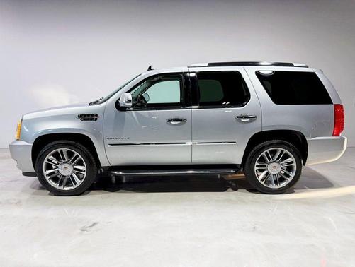 2012 Cadillac Escalade Luxury