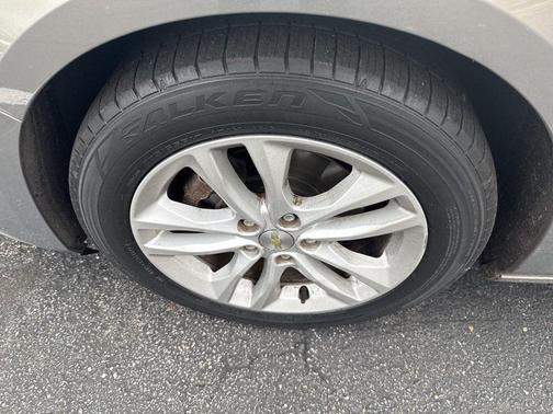 2017 Chevrolet Malibu 1LT