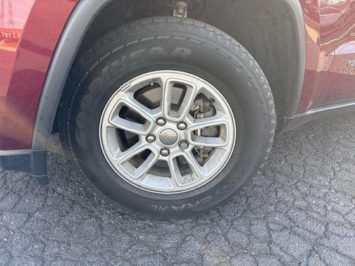 2019 Jeep Grand Cherokee Laredo