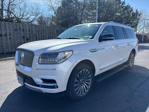White Platinum Metallic Tri-Coat 2019 Lincoln Navigator L Reserve