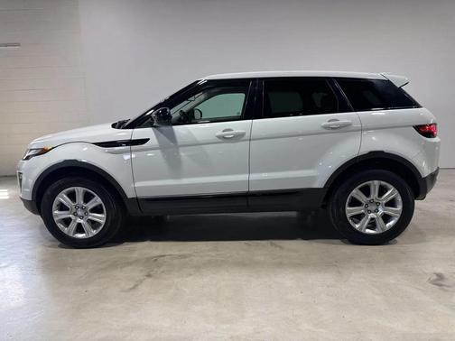 Other 2017 Land Rover Range Rover Evoque SE