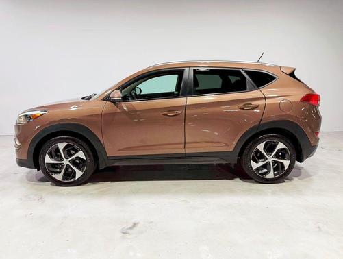 2016 Hyundai TUCSON Sport