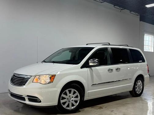 2012 Chrysler Town & Country Touring-L