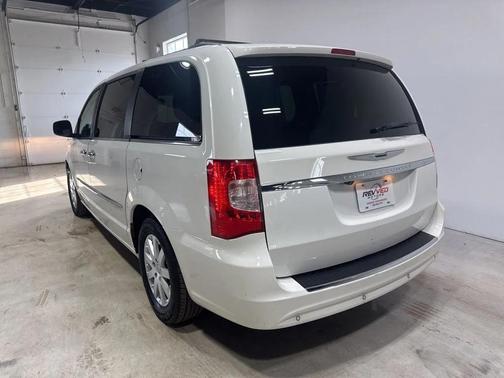 2012 Chrysler Town & Country Touring-L
