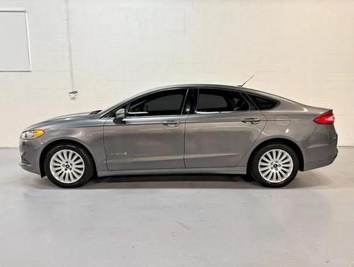 2014 Ford Fusion Hybrid SE