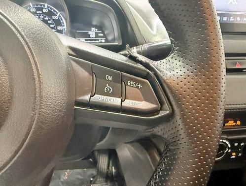 2020 Toyota Yaris Sedan LE