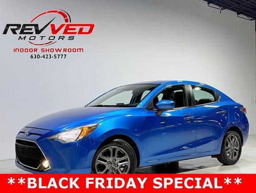 2020 Toyota Yaris Sedan LE