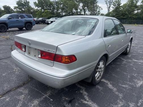 2001 Toyota Camry LE V6