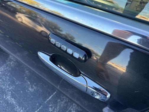 2010 Lincoln MKZ Base