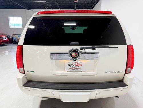 2012 Cadillac Escalade Base