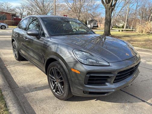 2022 Porsche Cayenne Cayenne