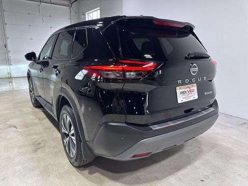 Super Black 2021 Nissan Rogue SV