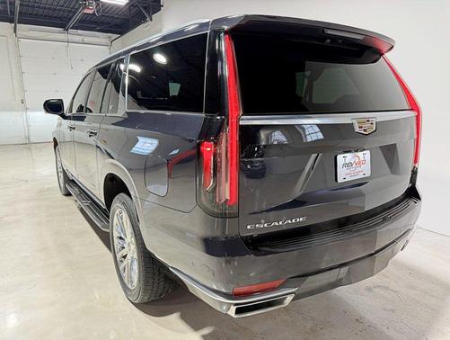 2023 Cadillac Escalade ESV Premium Luxury