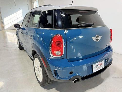 2012 MINI Cooper S Countryman Base