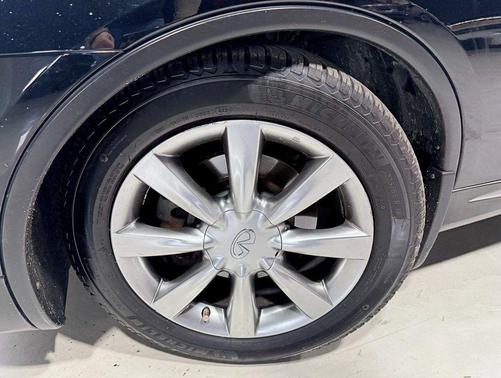 2017 INFINITI QX50 Base