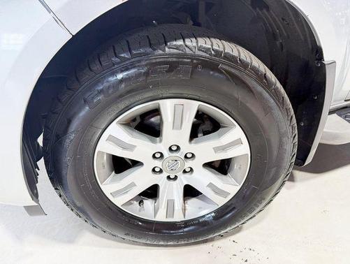 2008 Nissan Pathfinder LE