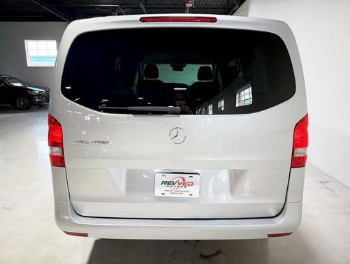 2017 Mercedes-Benz Metris Base