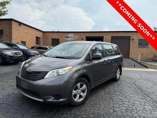 2011 Toyota Sienna LE