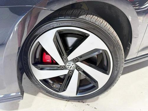 2019 Volkswagen Golf GTI 2.0T S 4-Door