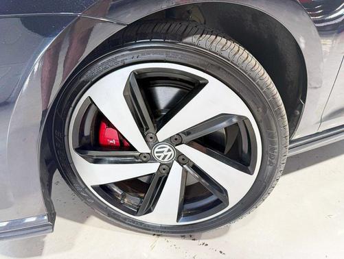 2019 Volkswagen Golf GTI 2.0T S 4-Door