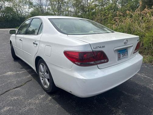 Crystal White 2005 Lexus ES 330 Base