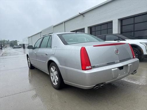 2008 Cadillac DTS Base