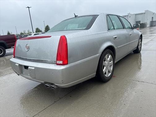 2008 Cadillac DTS Base