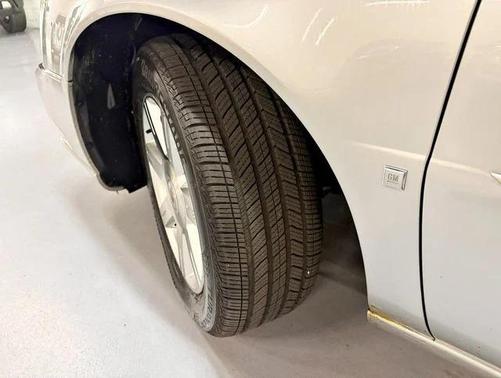 2008 Cadillac DTS Base