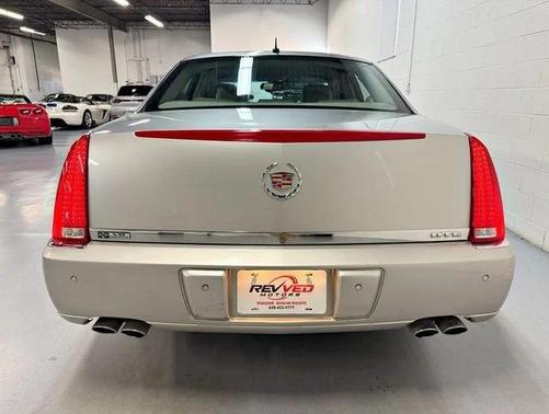 2008 Cadillac DTS Base
