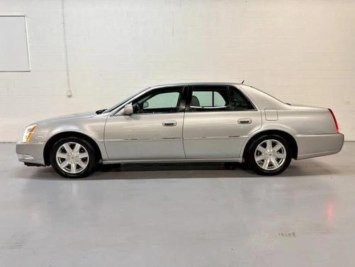 2008 Cadillac DTS Base