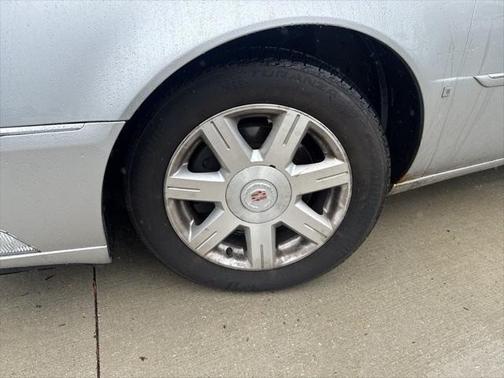 2008 Cadillac DTS Base