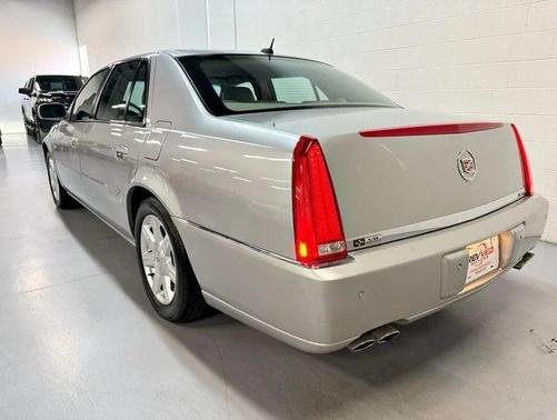 2008 Cadillac DTS Base