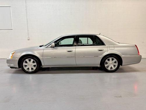 2008 Cadillac DTS Base