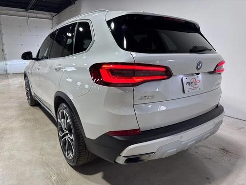 2023 BMW X5 PHEV xDrive45e