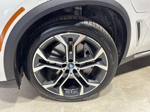2023 BMW X5 PHEV xDrive45e
