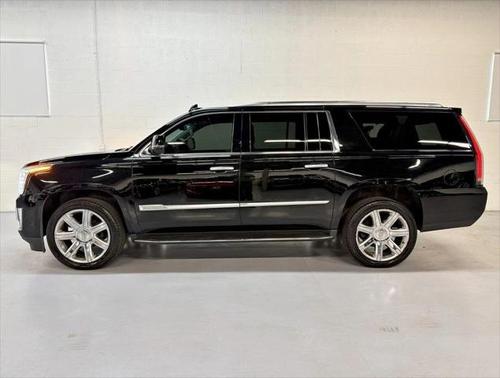 2018 Cadillac Escalade ESV Luxury