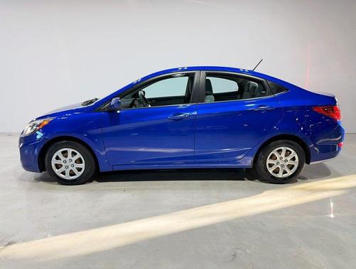 2014 Hyundai Accent SE