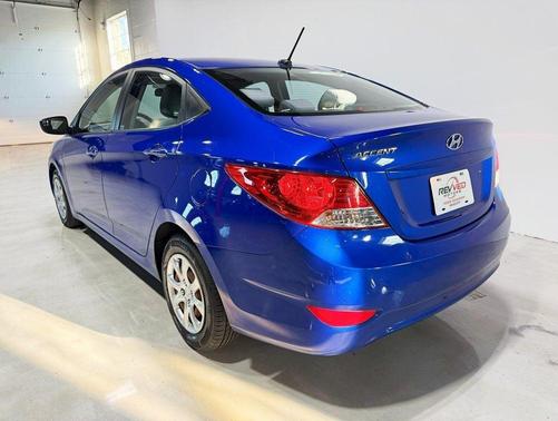 2014 Hyundai Accent SE