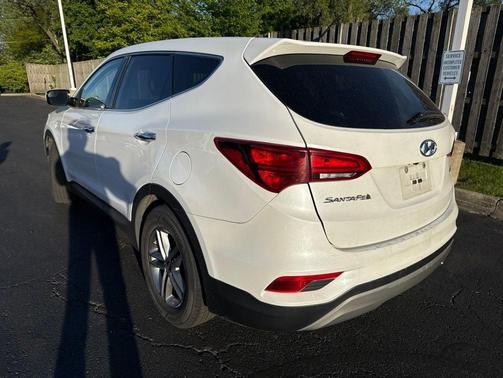 Pearl White 2018 Hyundai Santa Fe Sport 2.4L