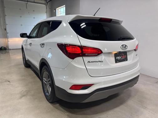Pearl White 2018 Hyundai Santa Fe Sport 2.4L