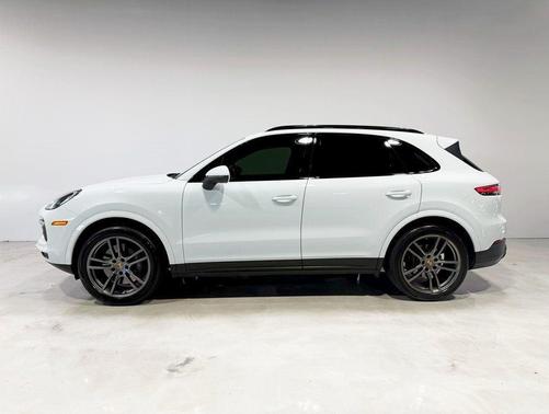 2022 Porsche Cayenne Platinum Edition