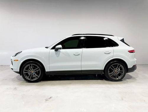 2022 Porsche Cayenne Platinum Edition