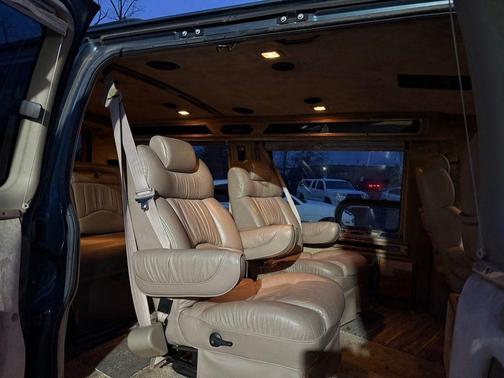 1999 Chevrolet Express 1500 Base