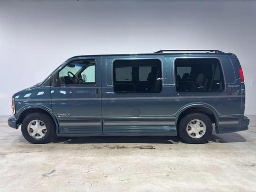 1999 Chevrolet Express 1500 Base