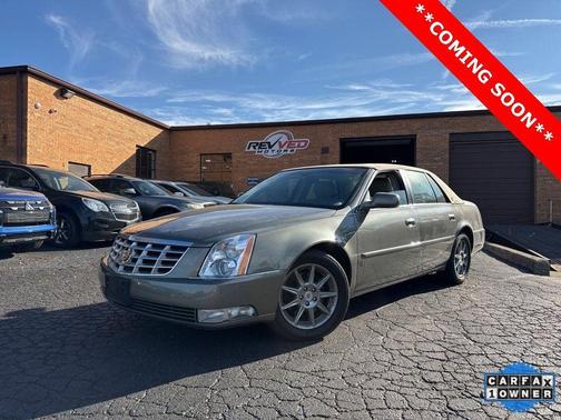 2011 Cadillac DTS Luxury Collection
